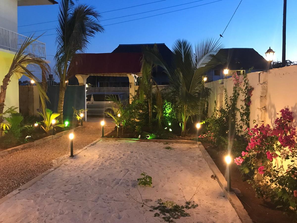 Ocean Dream Beachside Hotel Нунгви Экстерьер фото