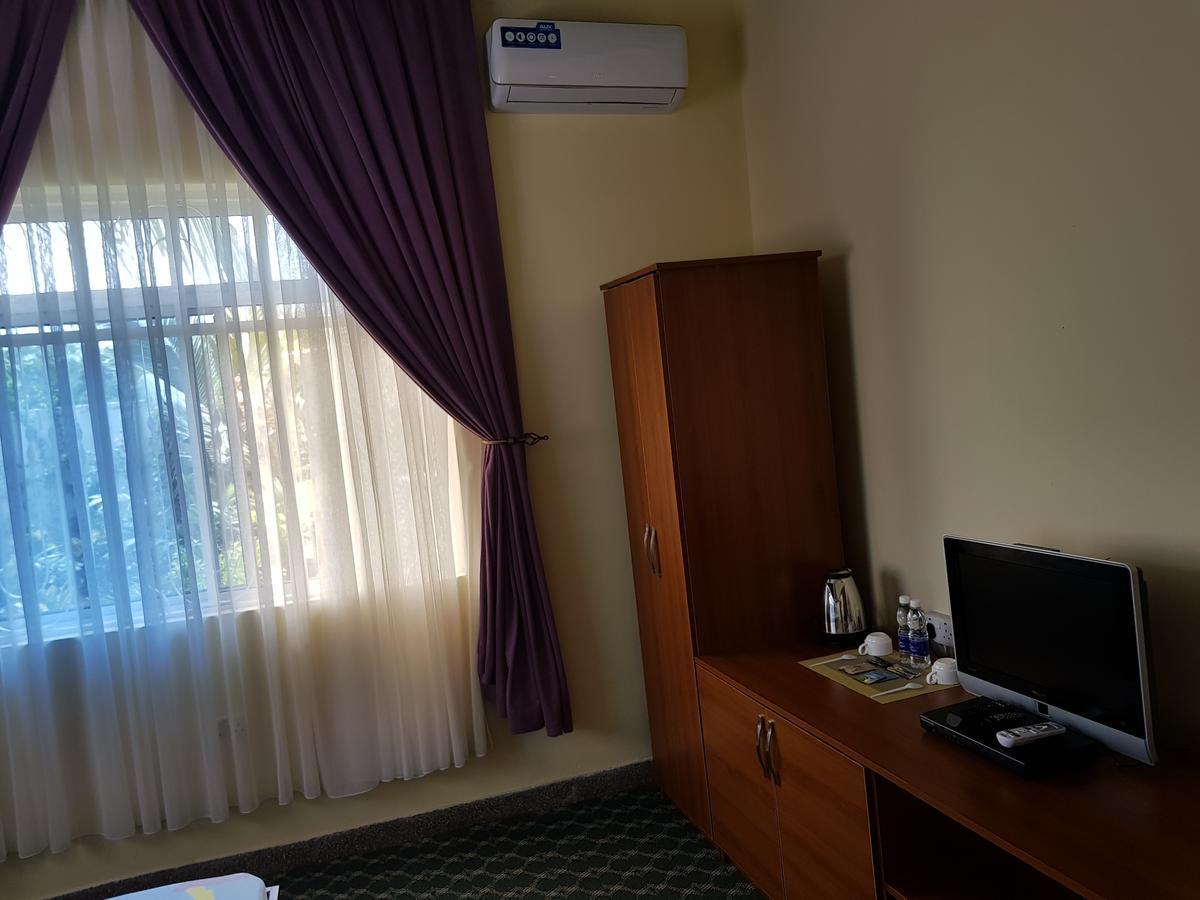 Ocean Dream Beachside Hotel Нунгви Экстерьер фото
